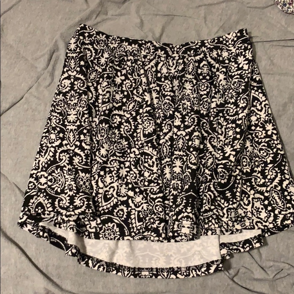 Cotton on black + white skirt